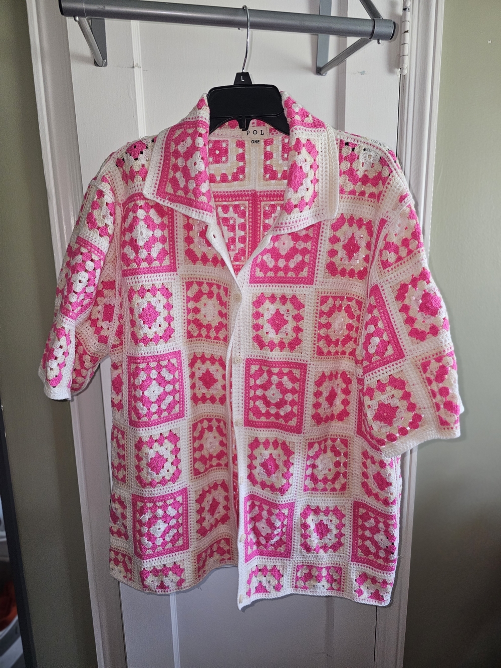 NWOT POL Pink and White Crochet-Style Short Sleeve Button-Down Shirt